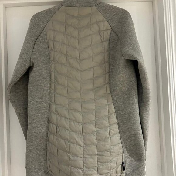 The North Face Thermoball Women's Full Zip Jacket Size M EUC - Picture 2 of 14